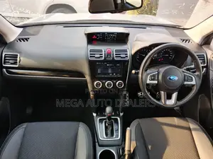 Subaru Forester 2018 Gray