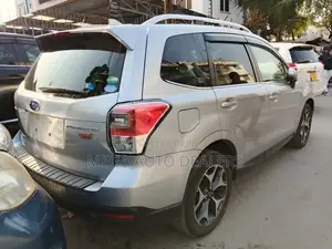 Subaru Forester 2018 Gray