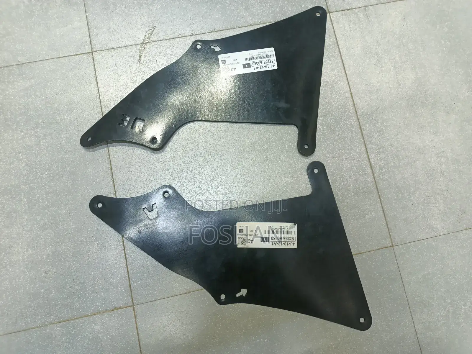 Prado 150 Fender Seal