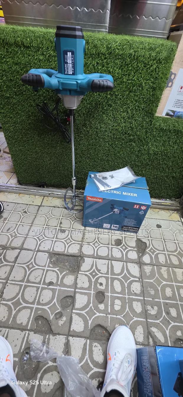 Makita Electric Mixer