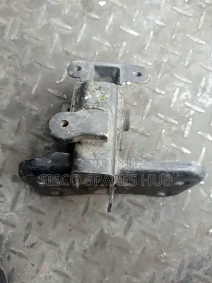 Gear Box Mounting Rav4/Vanguard
