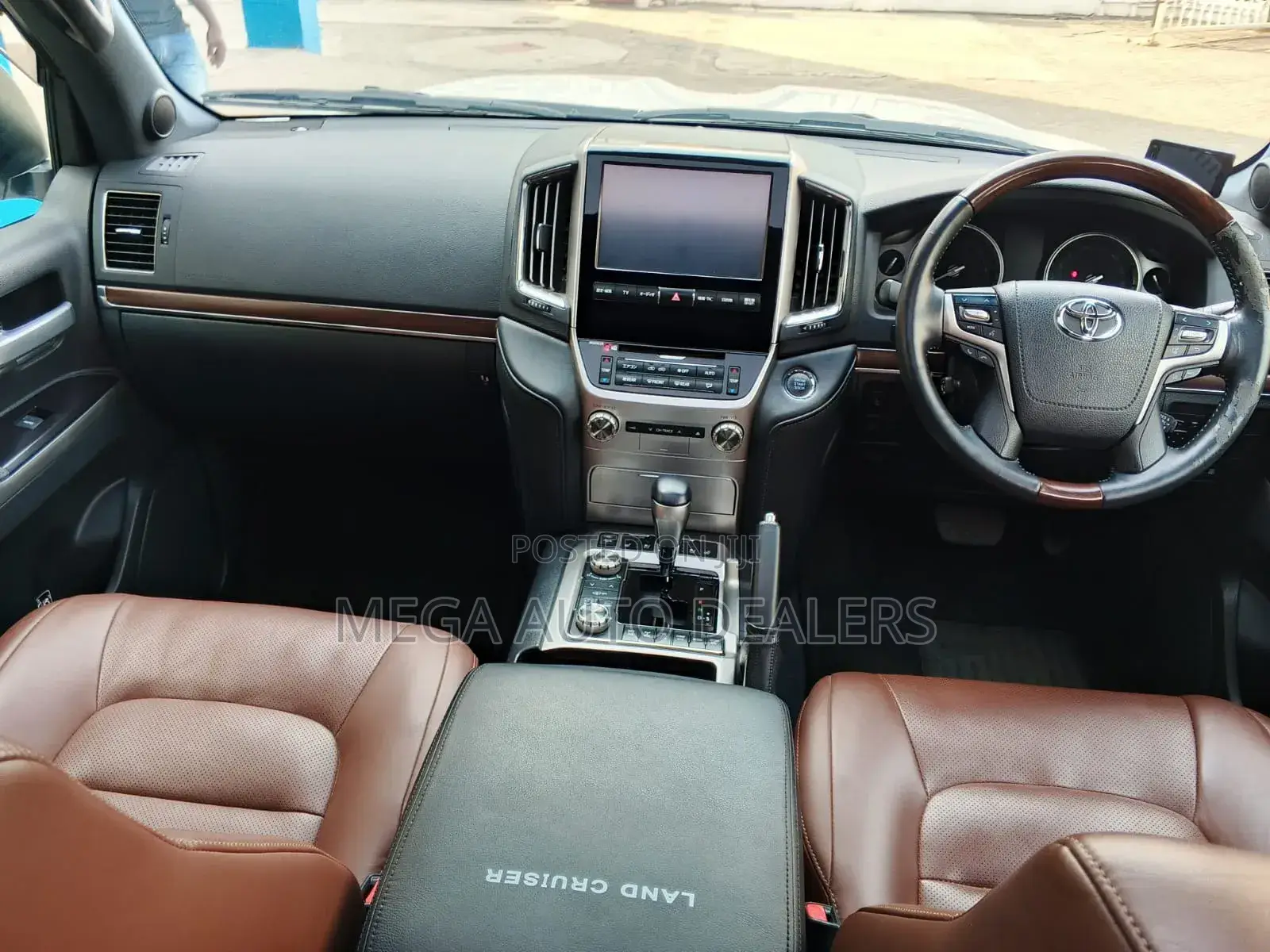 Toyota Land Cruiser 2019 White