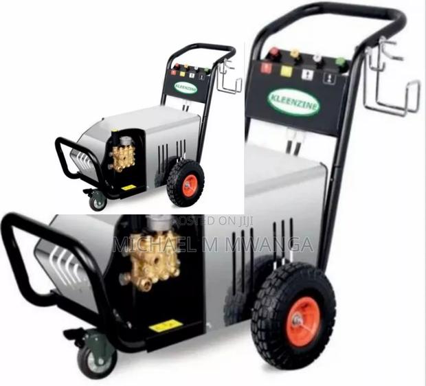 Mobile Pressure Washer Machine - main view