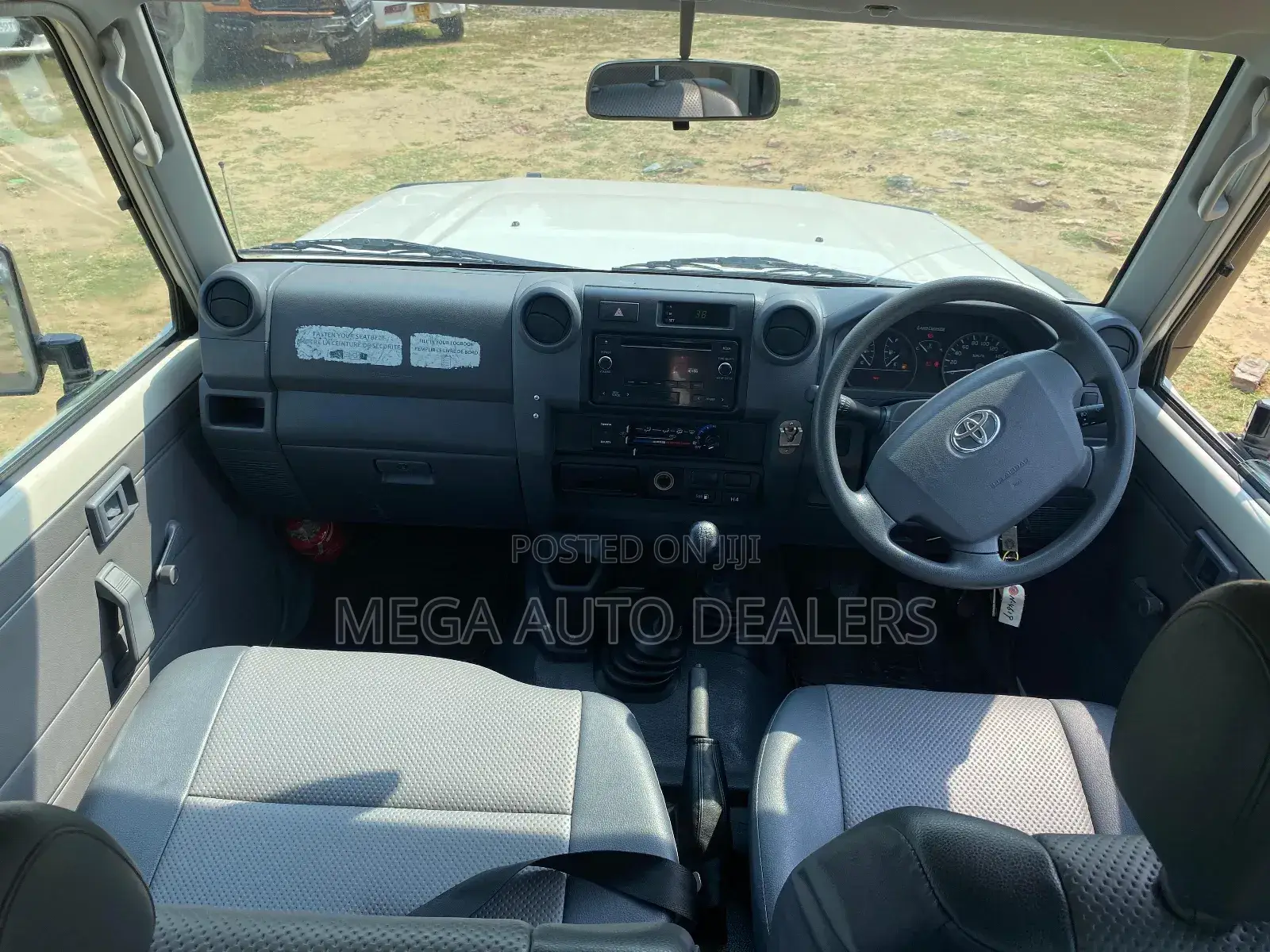 Toyota Land Cruiser 2018 White