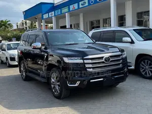 Toyota Land Cruiser 2022 Black