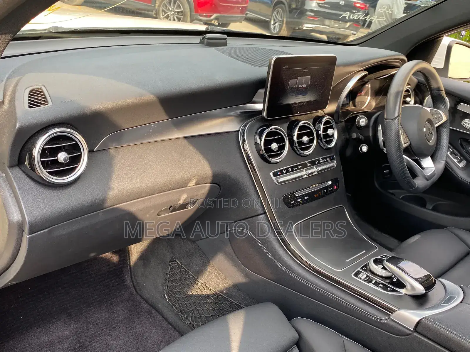 Mercedes-Benz GLC-Class 2019 White
