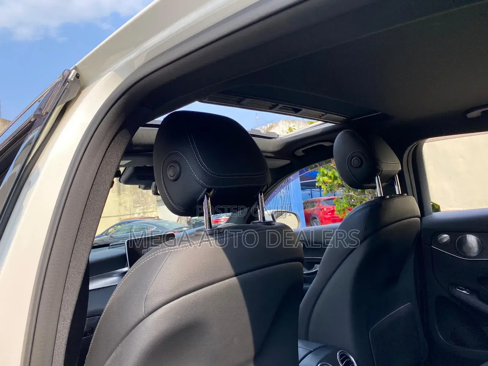 Mercedes-Benz GLC-Class 2019 White