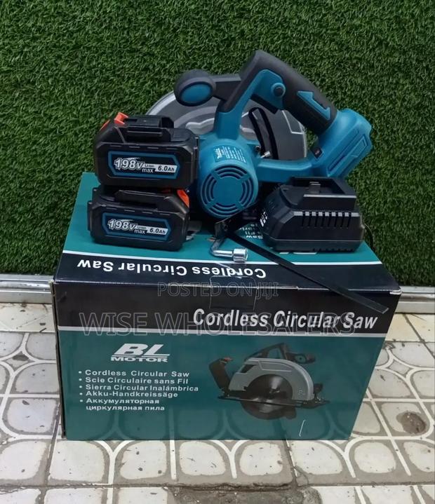 Makita Cordless Saw Compatible With Circular Saw√°°°