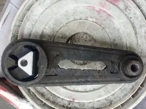 Gear Box Mounting Tiida