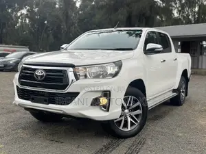 Toyota Hilux Workmate 4x4 2017 White