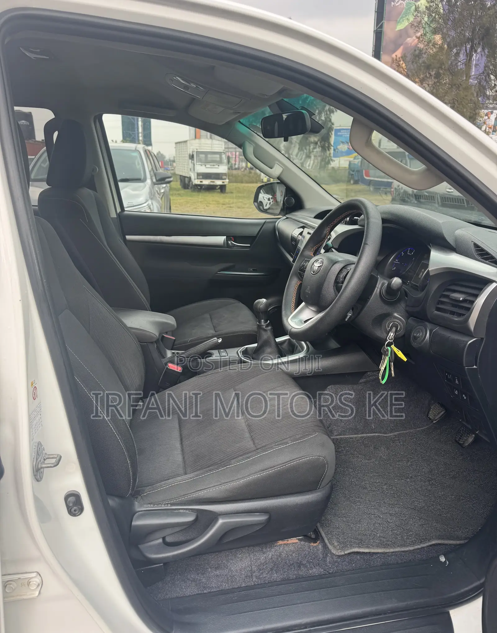 Toyota Hilux Workmate 4x4 2017 White