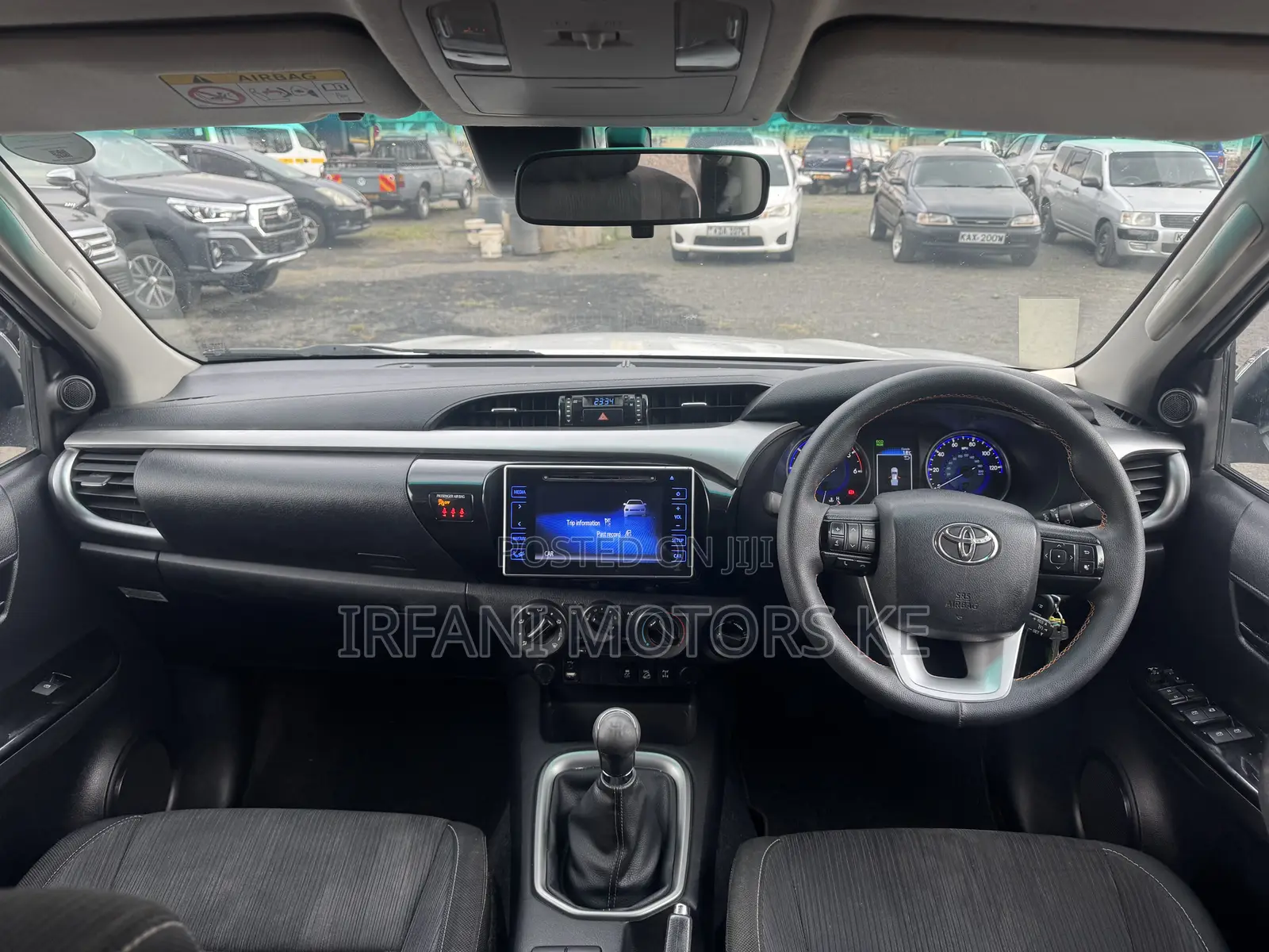 Toyota Hilux Workmate 4x4 2017 White