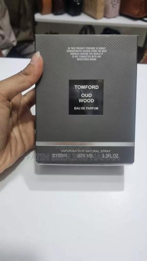 Tom Ford Oud Wood Perfume Smart Collection - thumbnail 2
