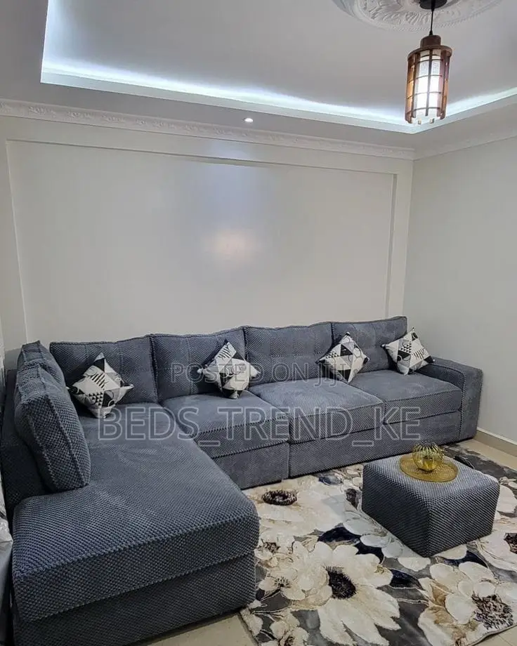Strong Compact 7 Seater L Sofa With a Puff