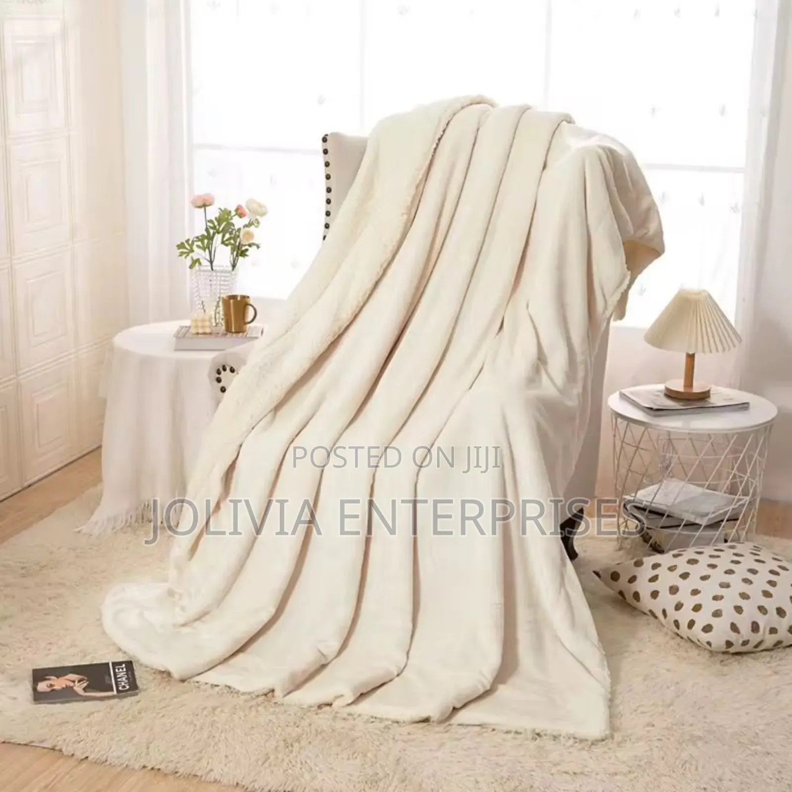 Luxury Ultra Warm Weighted/Double Layered Sherpa Blanket*
