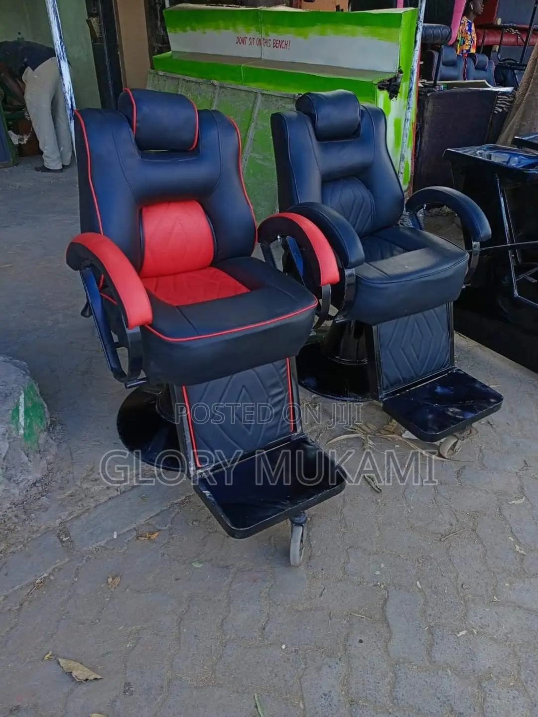 Kinyozi Barber Chair