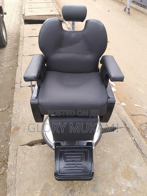 Executive Kinyozi Barber Chair - main view
