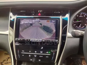 Toyota Harrier 2.0 2019 Maroon
