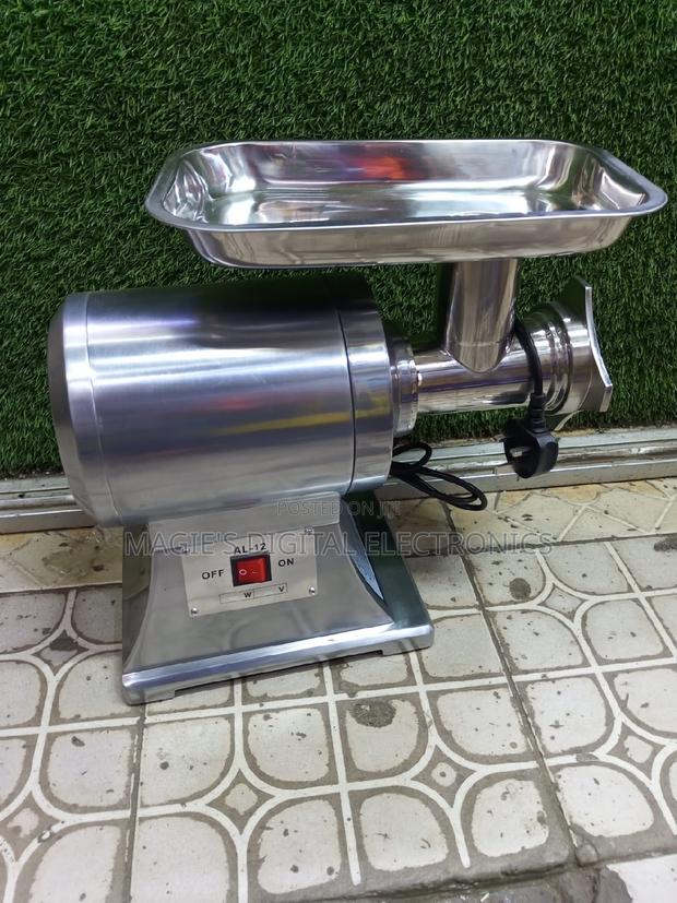 Well Performing Al12 Electric Meat Mincer Machine