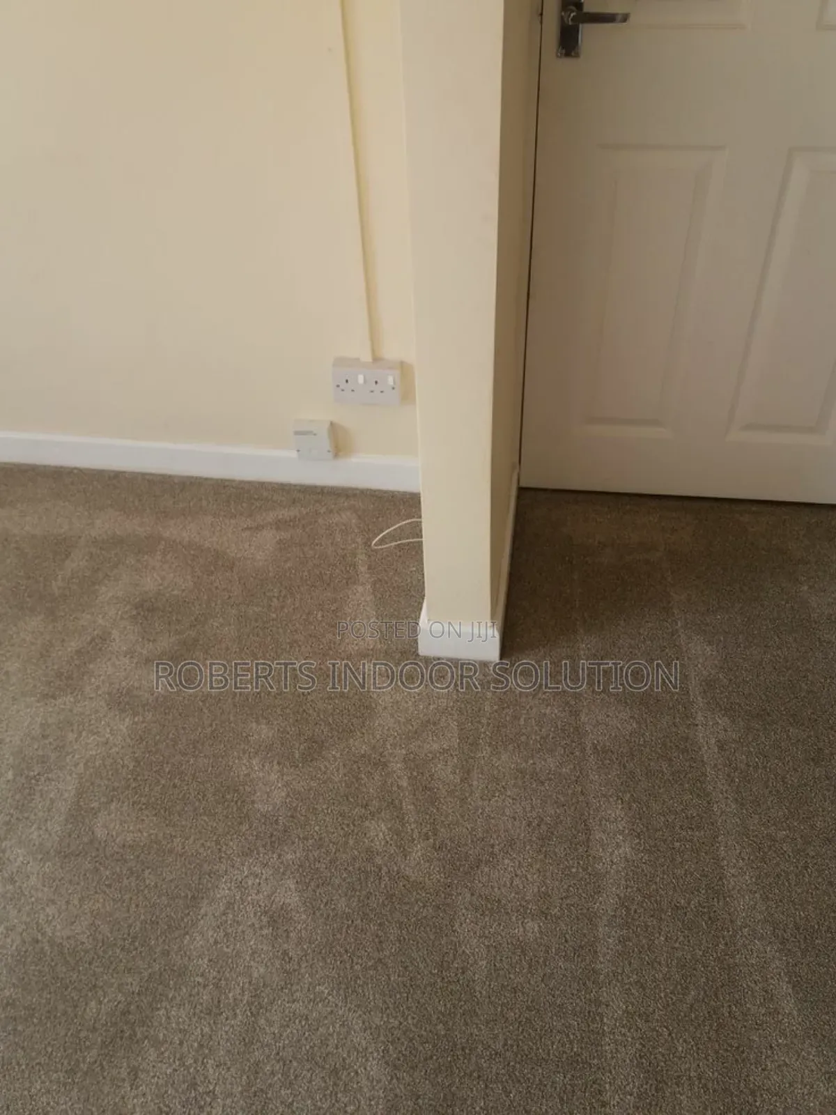 Beige Delta Carpet, Comfortable and Soft Underfoot Feel