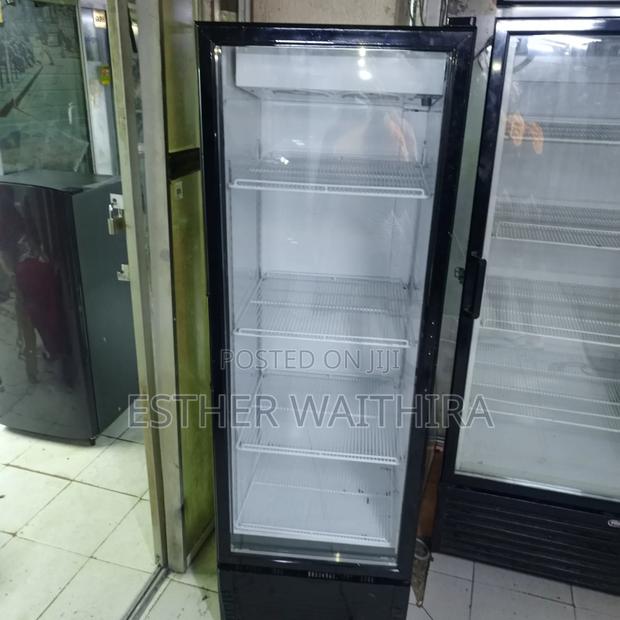 Well Maintained Commercial Counter Display Fridge - thumbnail 3