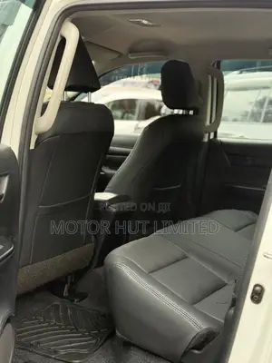Toyota Hilux 2019 White