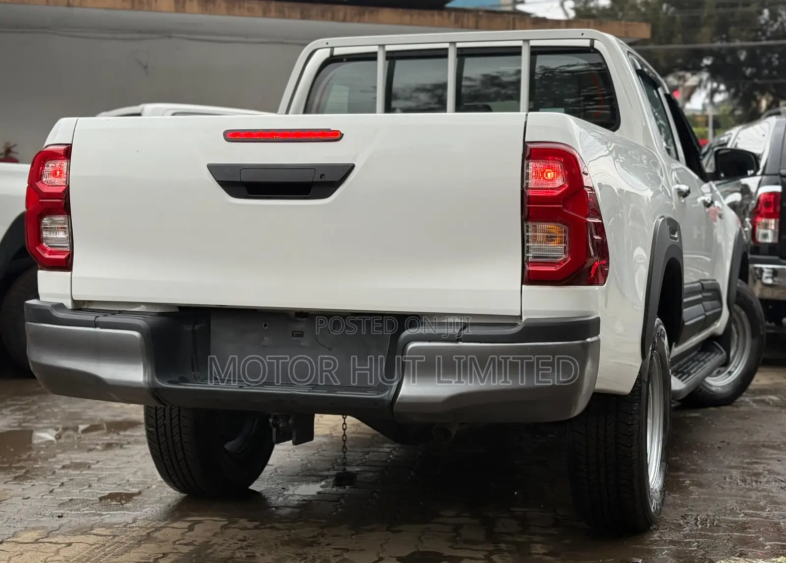 Toyota Hilux 2019 White