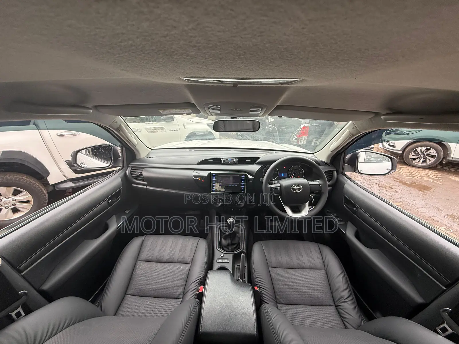 Toyota Hilux 2019 White