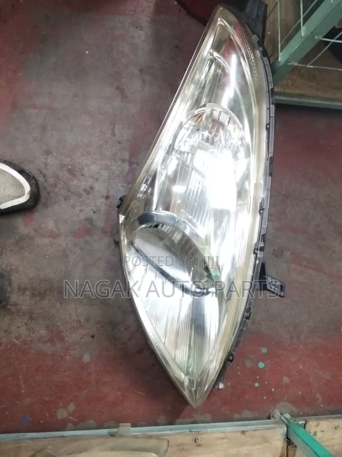 Swift 2010-2012 Headlight