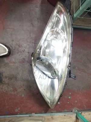Swift 2010-2012 Headlight