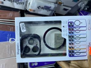 Faiono iPhone 13 Magsafe Case With Lens Protector and Stand - thumbnail 2