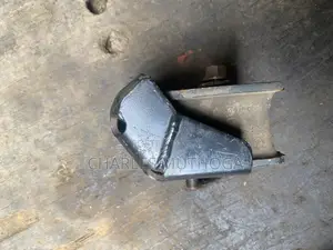 Fuso Fi Engine Mounting