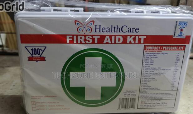 Portable First Aid Tools and Medicine Storage Box 