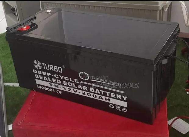 Tr200ah Turbo Deep Cycle Solar Battery 200amps
