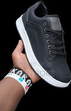 Barraco Casual Size 40-45 Colours: Beige and Black