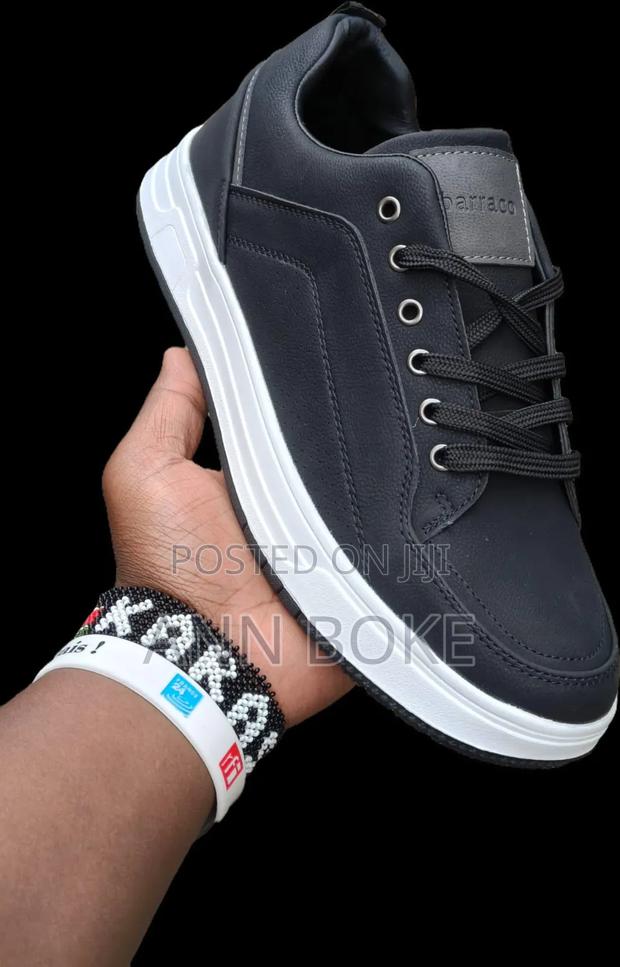Barraco Casual Size 40-45 Colours: Beige and Black