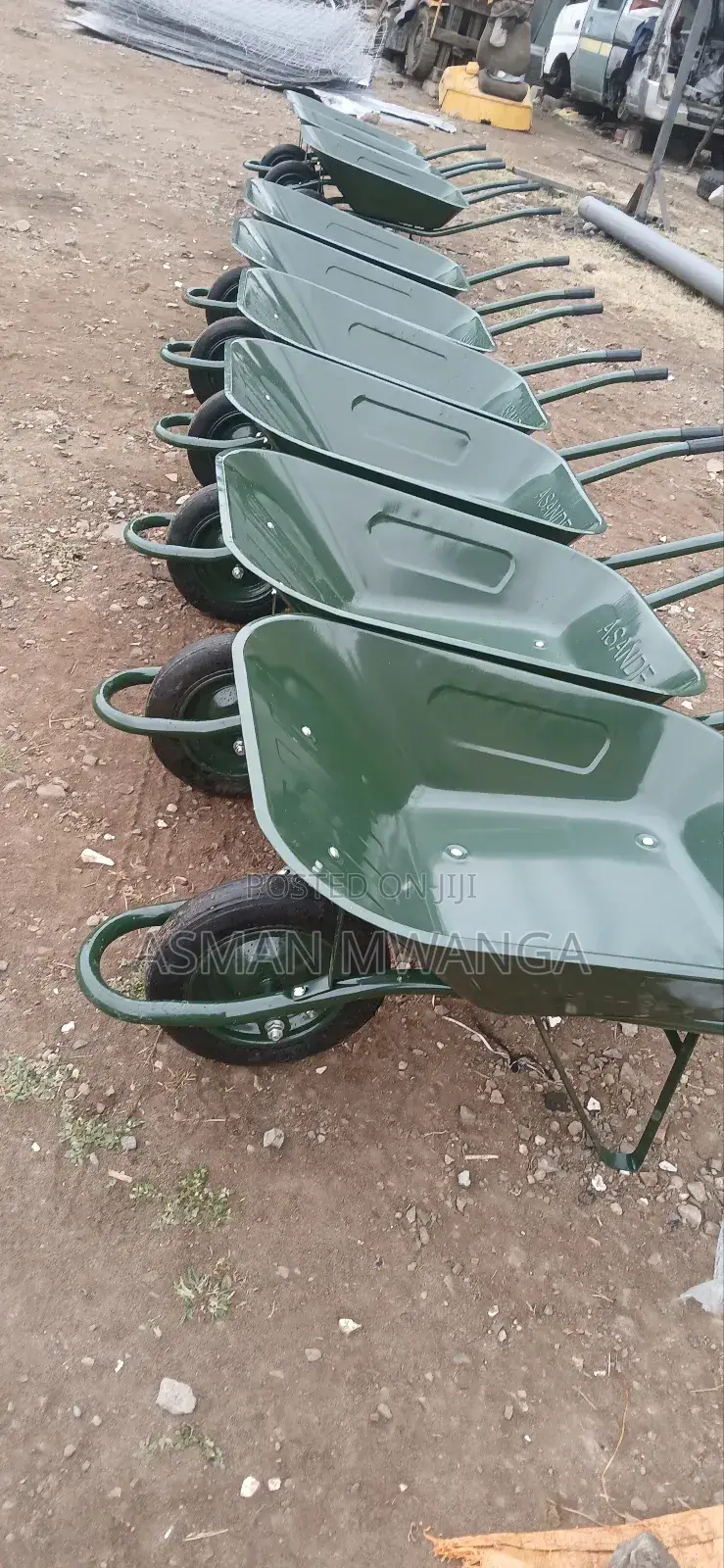 Heavy Duty Wheelbarrow