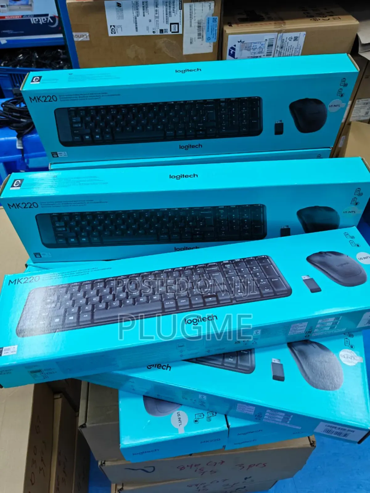 2 Pc Logitech Mk220 Wireless Keyboard and Wireless Mouse