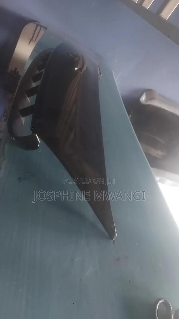 Harrier 2015 Grill Little Damage - main view