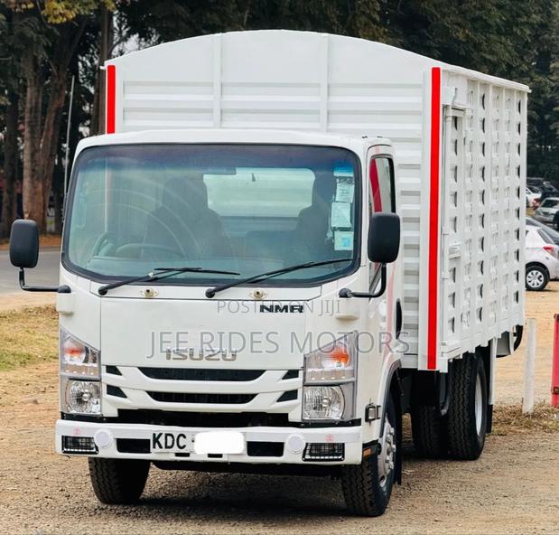 Isuzu NMR Local 2021 White - main view