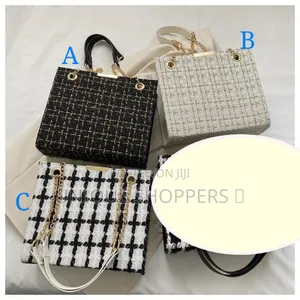 Fashion Trendy Ladies Handbag*
