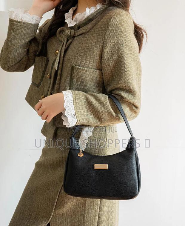 Versatile Shoulder Bag* Style; Dates, Strolls, Office - thumbnail 4