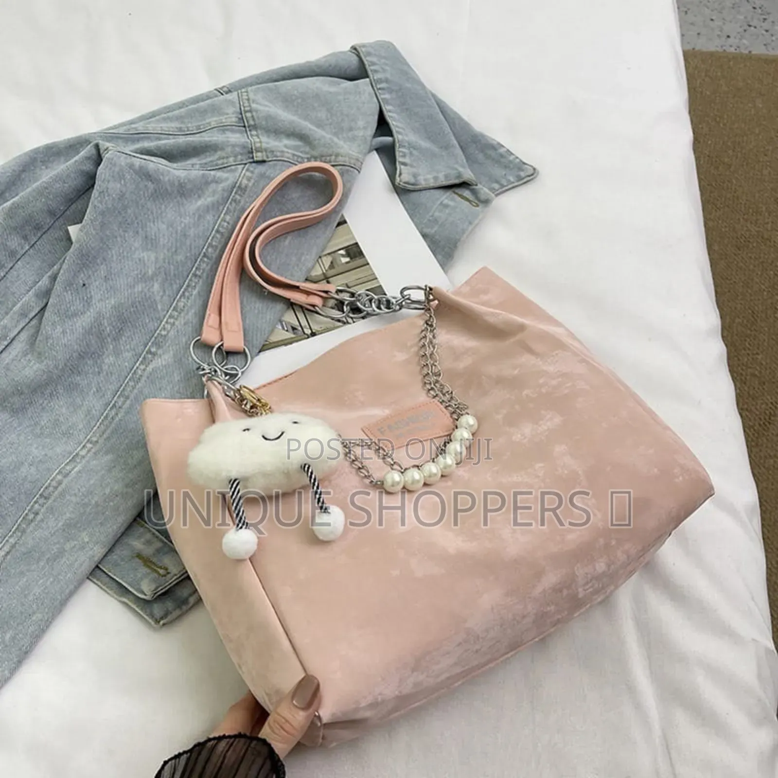 Cute Fashion Pearl Handbag With Cloud Bagcharm /Keyholder