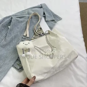 Cute Fashion Pearl Handbag With Cloud Bagcharm /Keyholder