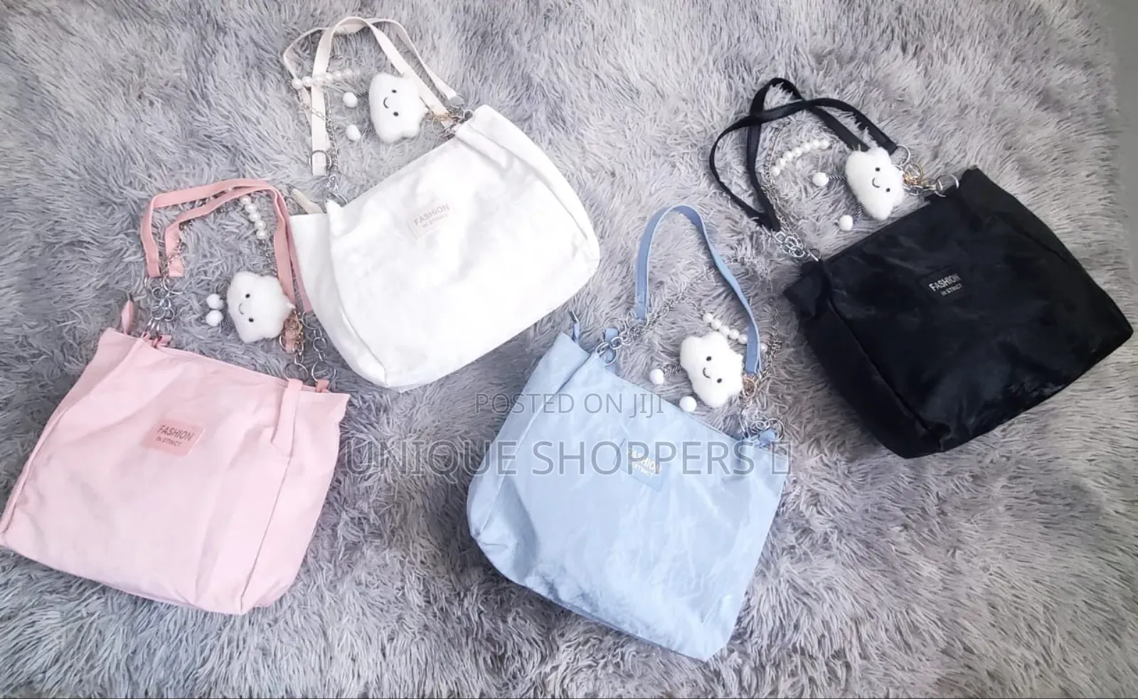 Cute Fashion Pearl Handbag With Cloud Bagcharm /Keyholder