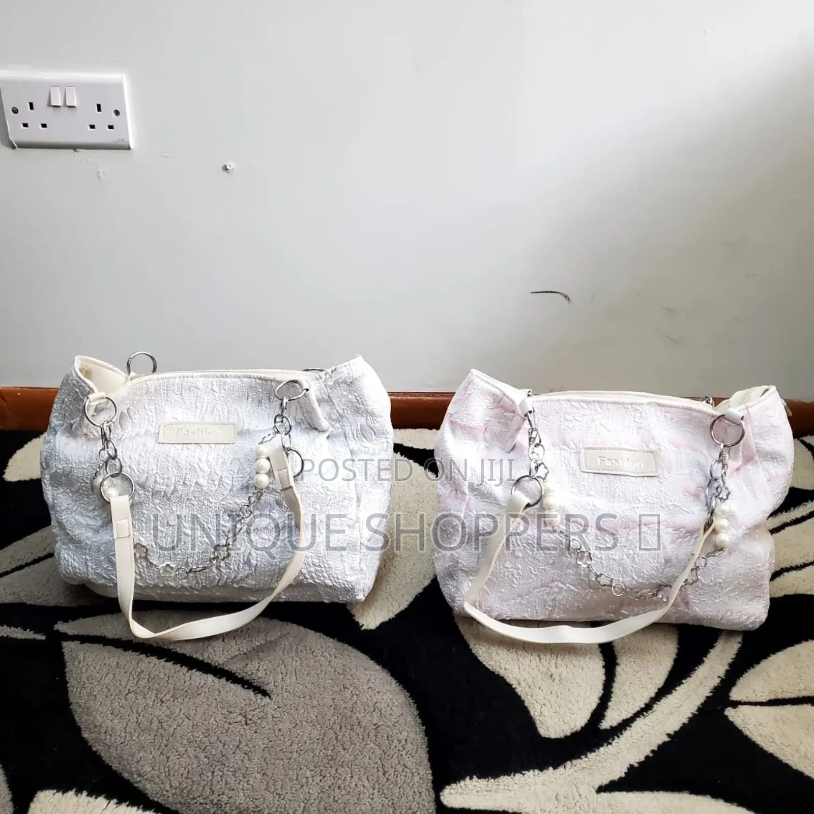 All Seasion Fashion Pearl Hand/Tote Bag*