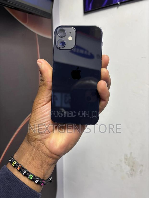 Apple iPhone 12 mini 128 GB Black - thumbnail 3