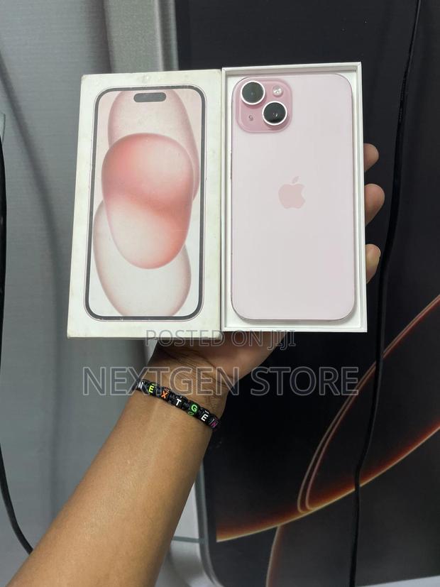 Apple iPhone 15 128 GB Pink - main view
