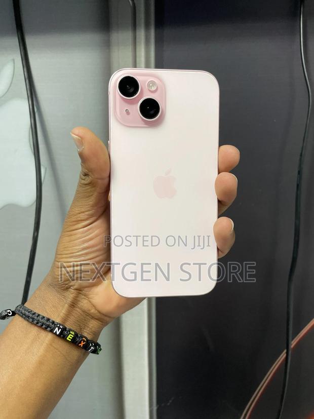 Apple iPhone 15 128 GB Pink - thumbnail 2