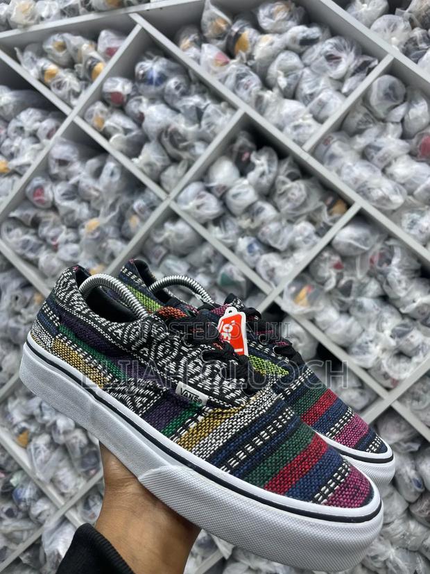 Customized Premium Quality Vans - thumbnail 5
